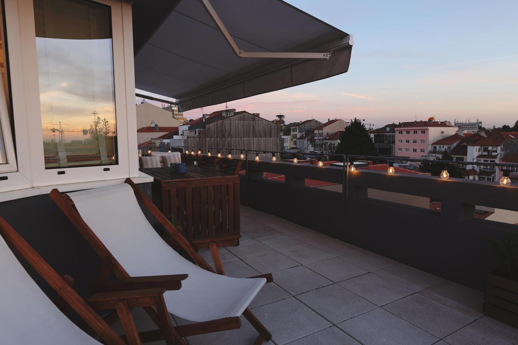 Boavista Sunlit Duplex With Terrace Apartment Porto Luaran gambar