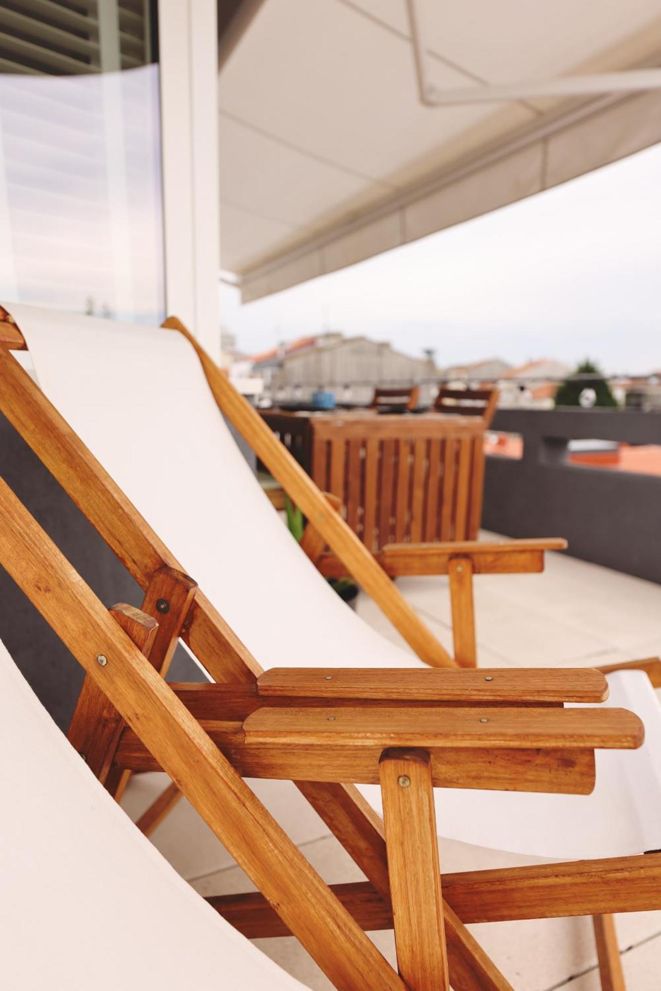 Boavista Sunlit Duplex With Terrace Apartment Porto Luaran gambar